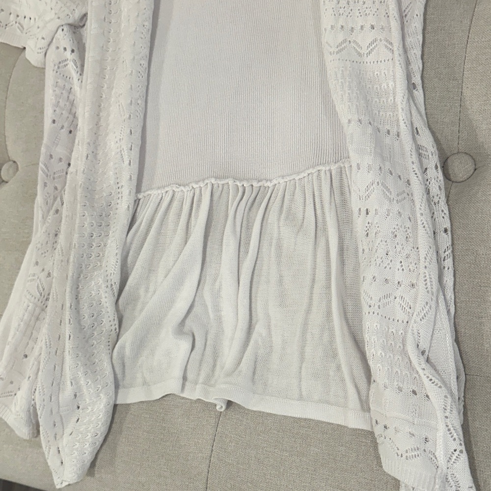 Chelsea & Theodore White Cardigan - Picture 5 of 10